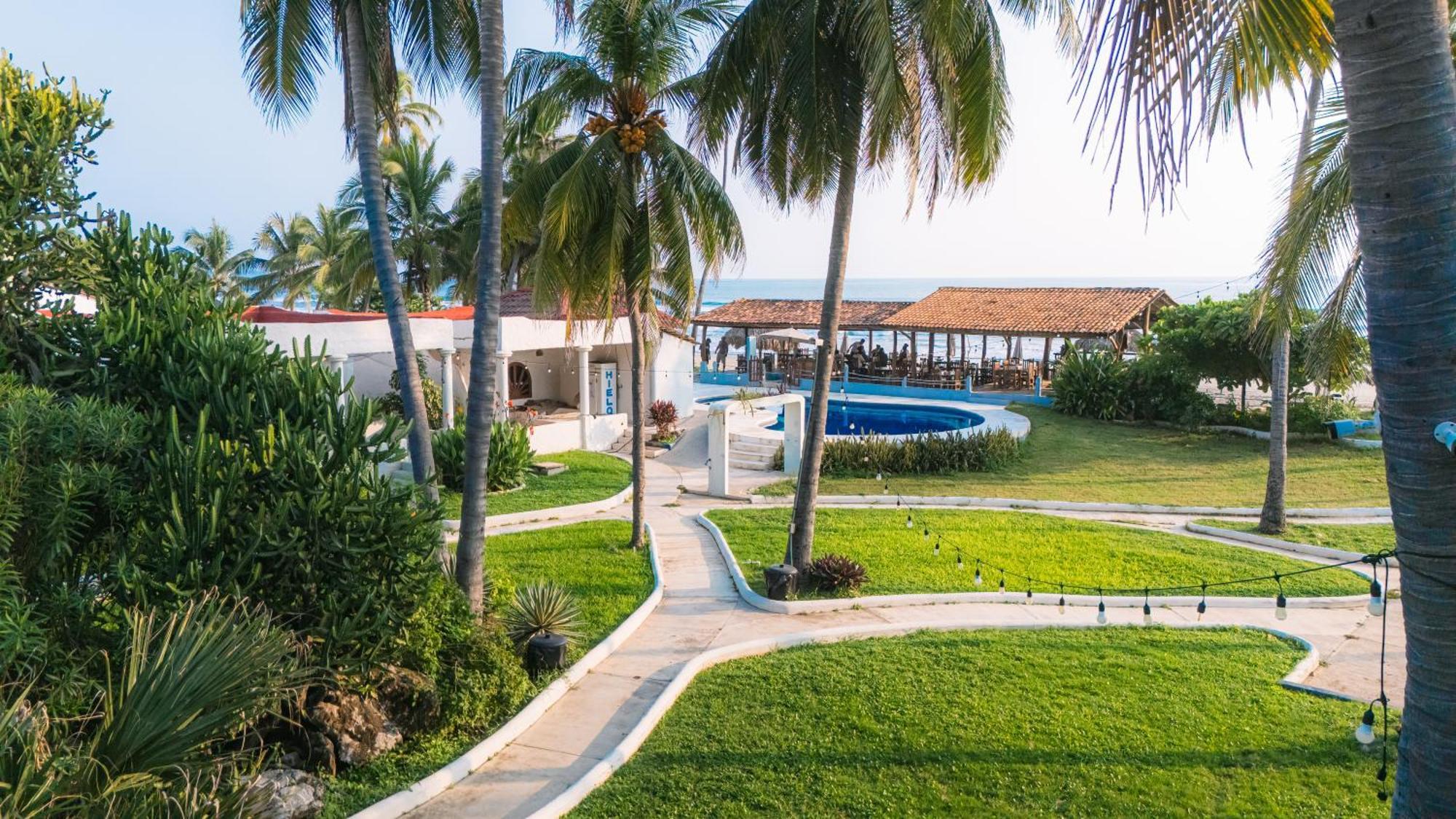 Hotel Tres Santos Troncones Extérieur photo